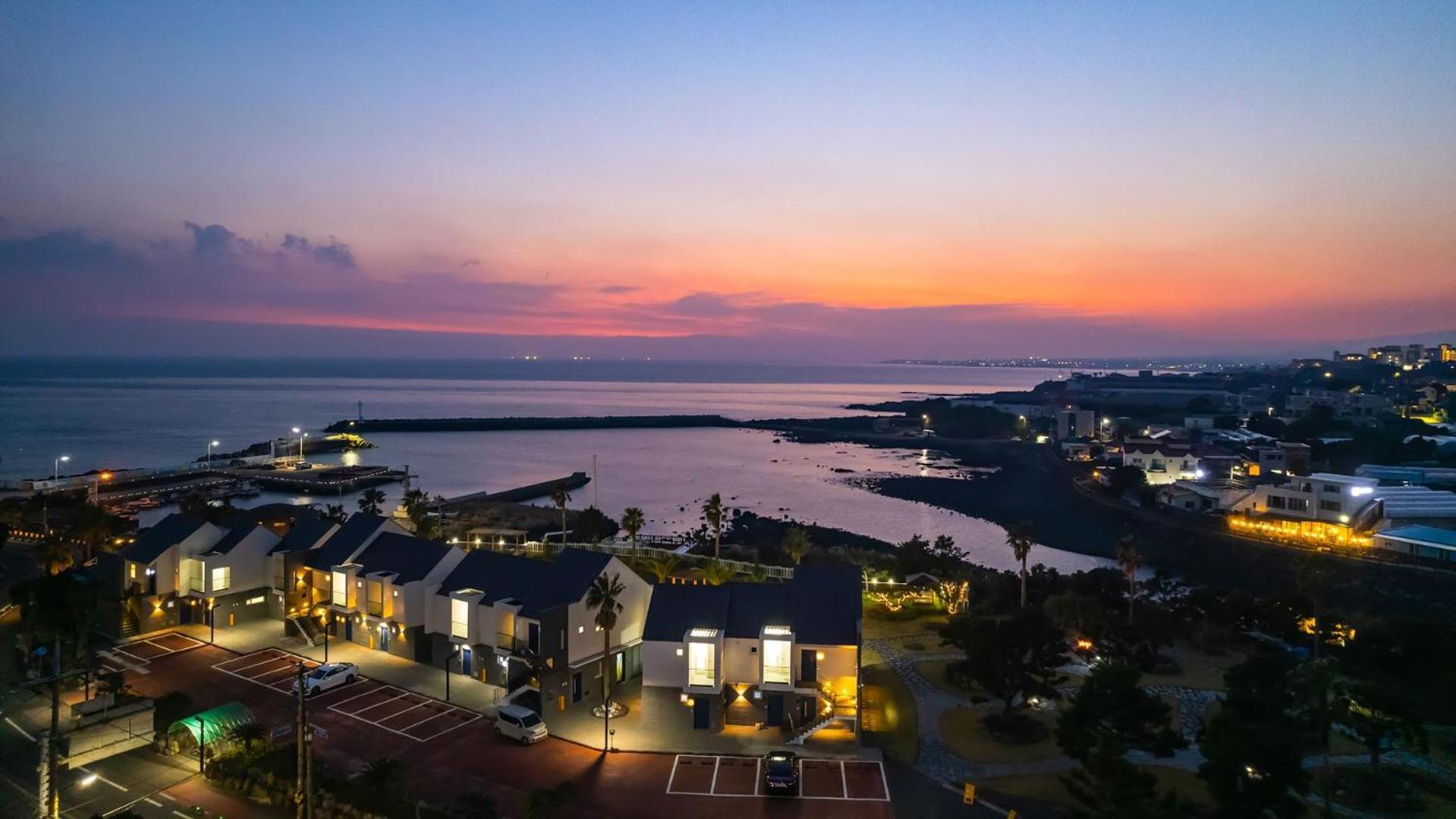 Jeju Badayeon Villa Seogwipo Esterno foto