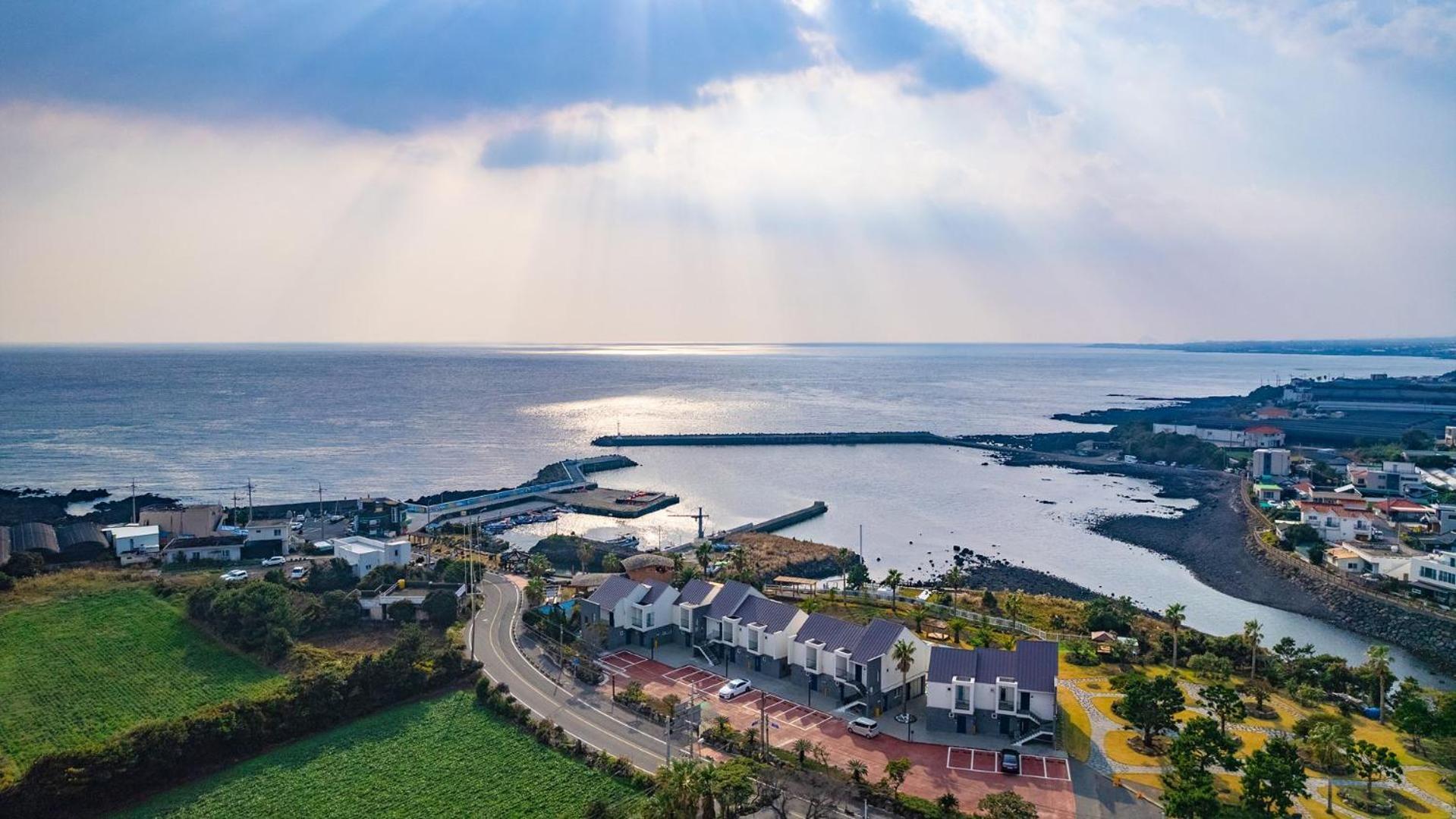 Jeju Badayeon Villa Seogwipo Esterno foto