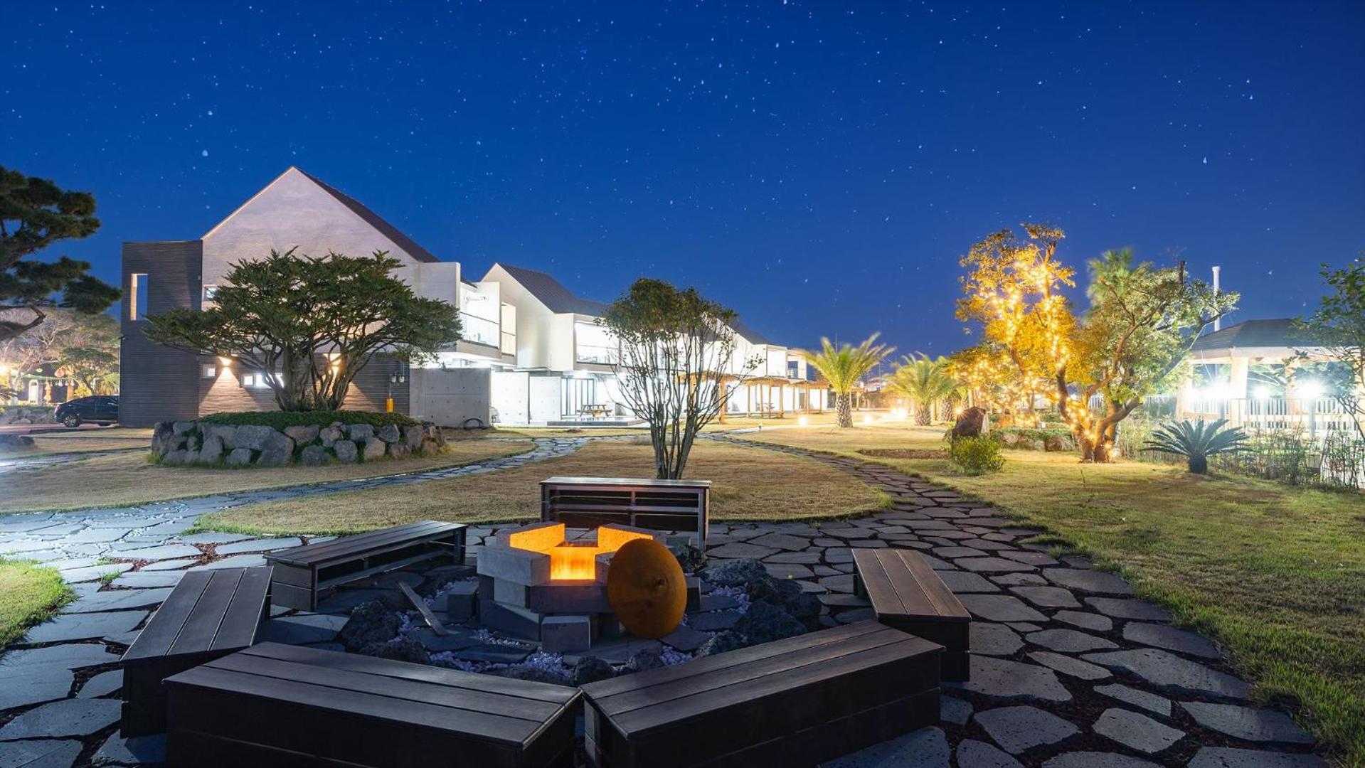 Jeju Badayeon Villa Seogwipo Esterno foto